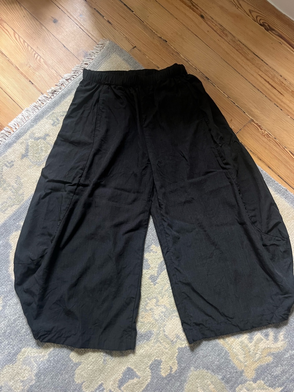zara barrel trousers